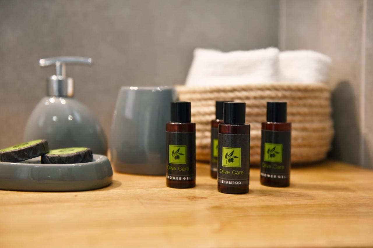 Kryni Deluxe Houses Adamantas  Ngoại thất bức ảnh