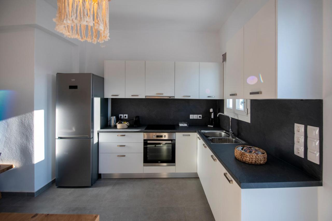 Kryni Deluxe Houses Adamantas  Ngoại thất bức ảnh